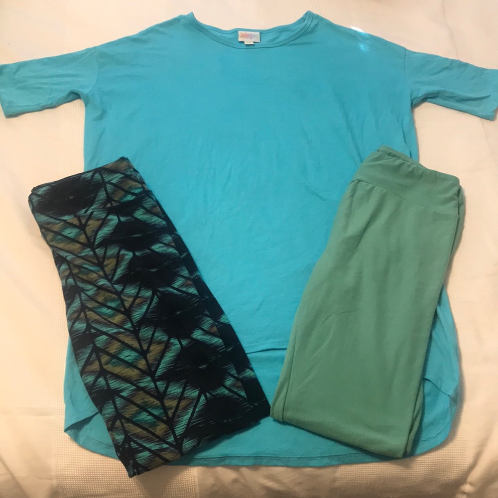 LuLaRoe Irma & 2 Pairs of OS Leggings